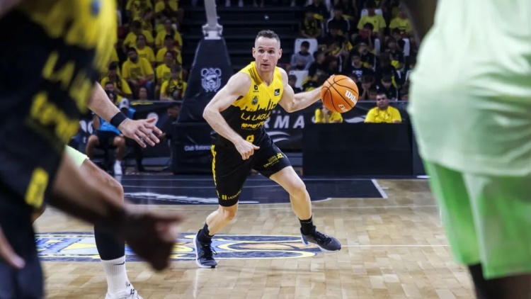 NBA初代老六，42岁进入生涯巅峰？！