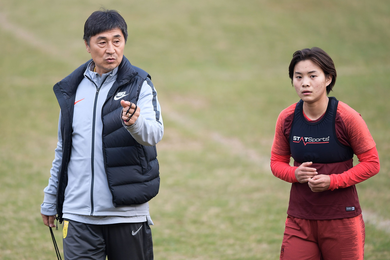 王霜与网友互动时谈贾秀全“茶叶?！保翰恍枰颍撬臀颐呛?></div>
                <div   id=
