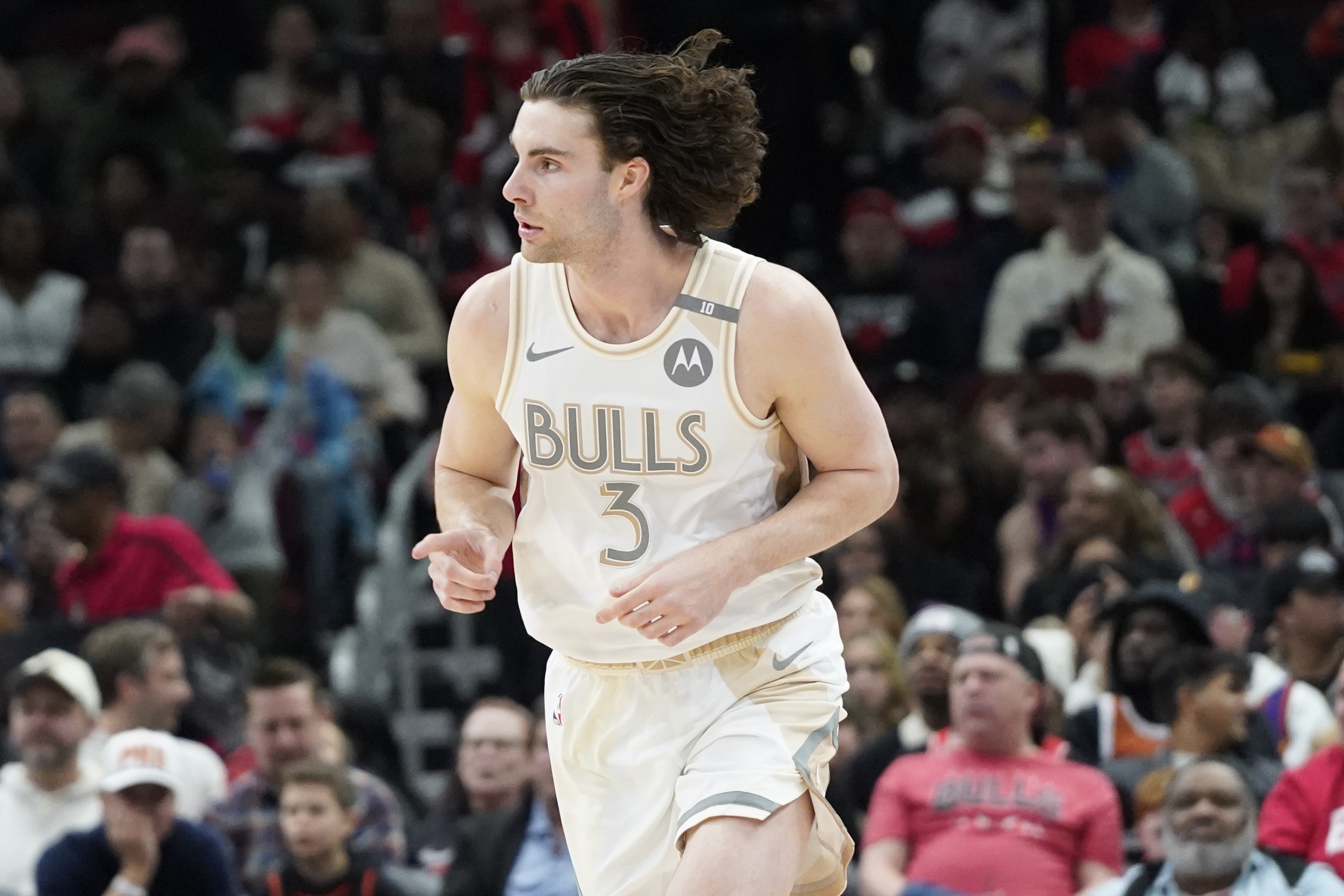 比肩乔詹登约威东魔！基迪最近10场220分96板100助 NBA历史第8人