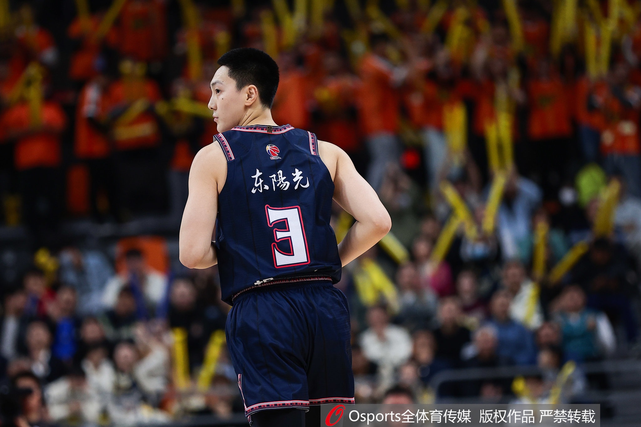 稳稳当当！胡明轩上半场6中4得10分1板6助1断 三分4中2